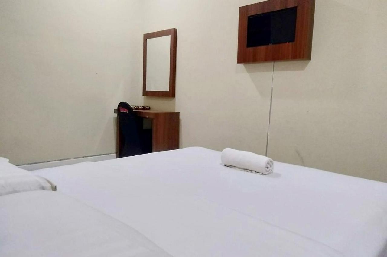 Hotel Shafira Pariaman Syariah Mitra Reddoorz Exterior foto